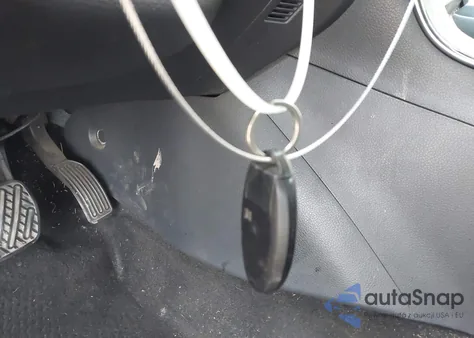 2015 Nissan Sentra Sr z USA, uszkodzony, nr VIN 3N1AB7APXFY291806